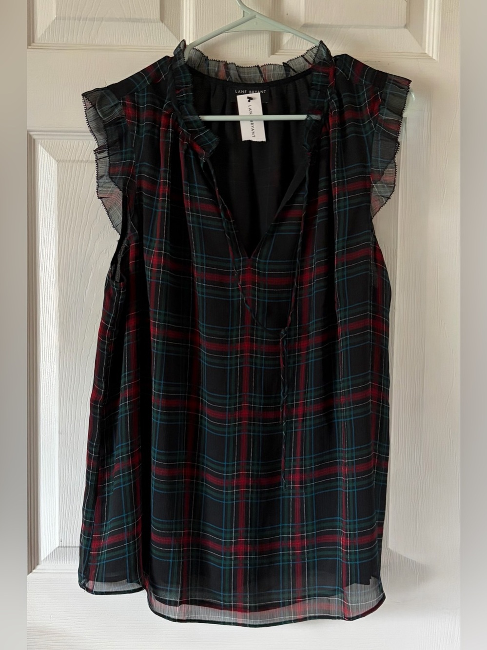 Lane Bryant Black Red Green Plaid Sleeveless Ruffle V-Neck Camisole Sz 14 - 16